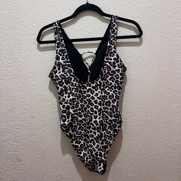 SHEKINI Women Lace-up V Neck One Piece Swimsuits U Back High Cut Bathing Suits - Picture 5 of 7